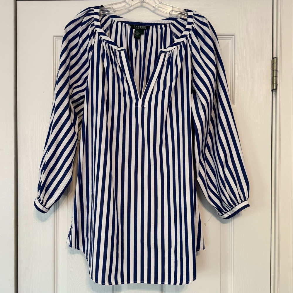 NWOT Lauren Ralph Lauren Blue White Striped Top L